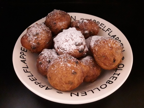 Zak oliebollen met